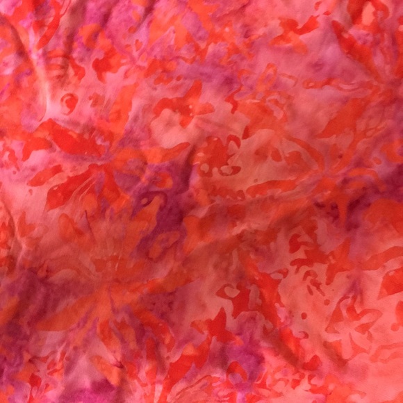 The Pyramid Collection Sweetheart Floral Dress - Picture 2 of 6